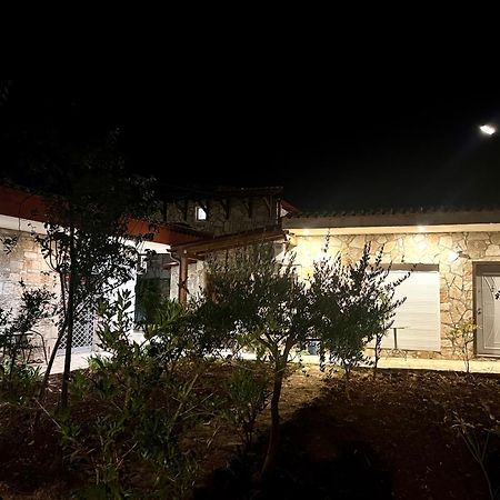 Jardin Miraculeux Hotel Himarë Eksteriør billede