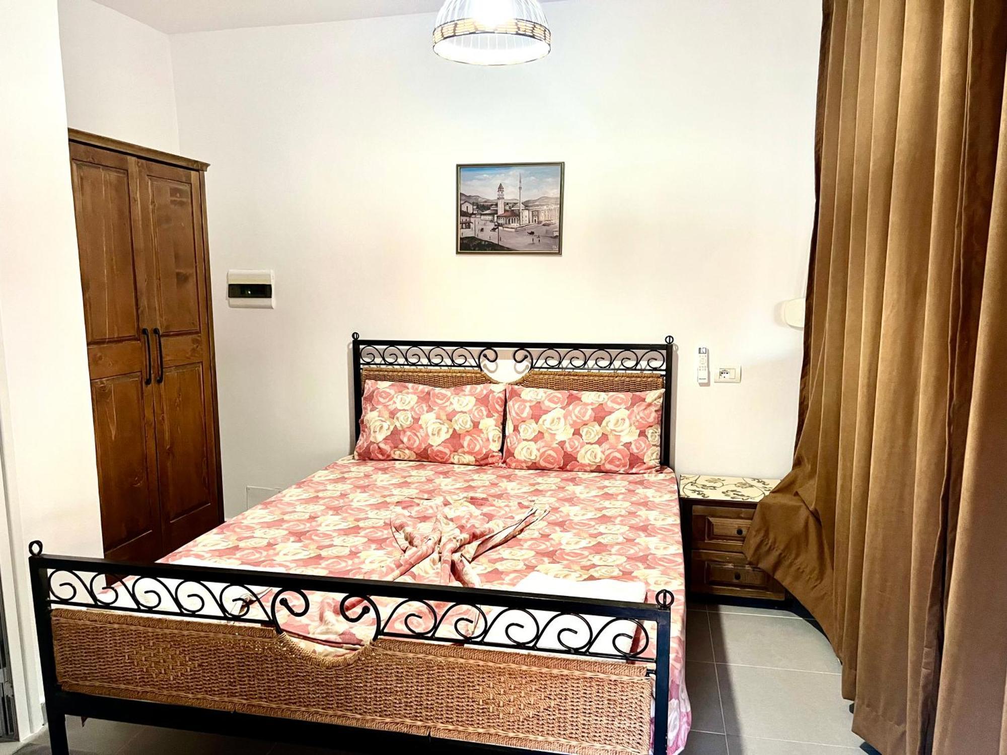 Jardin Miraculeux Hotel Himarë Eksteriør billede