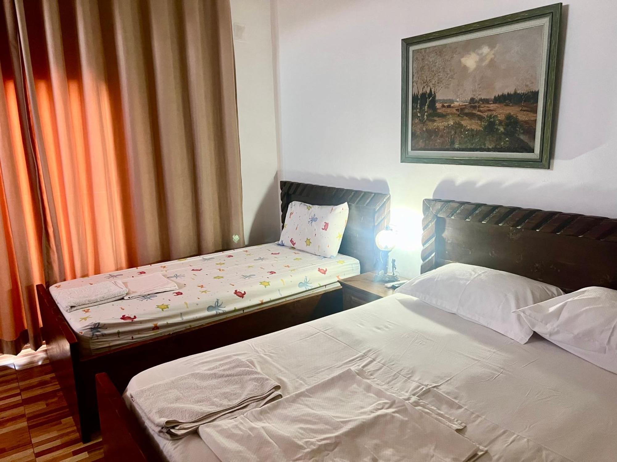 Jardin Miraculeux Hotel Himarë Eksteriør billede