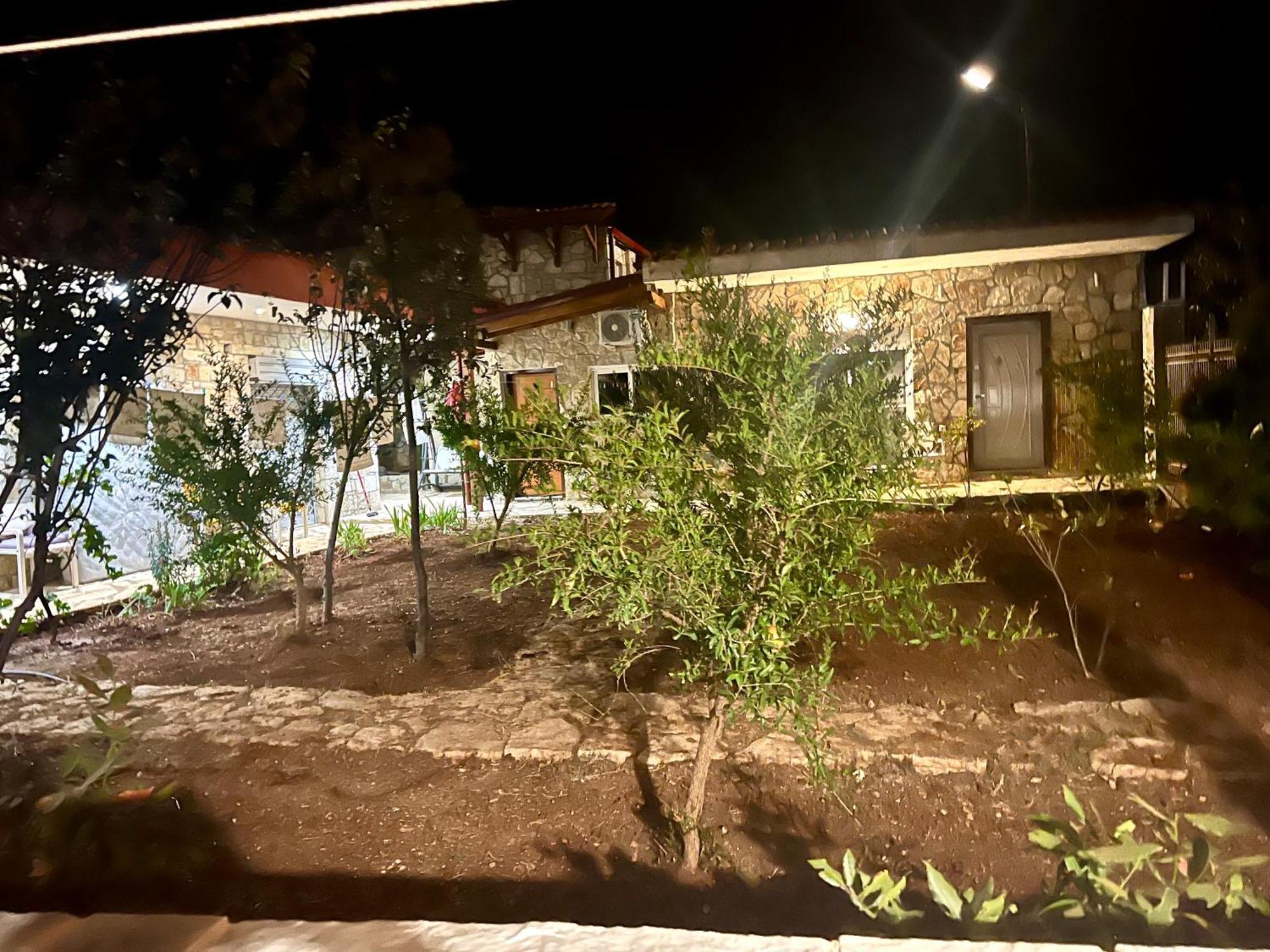 Jardin Miraculeux Hotel Himarë Eksteriør billede