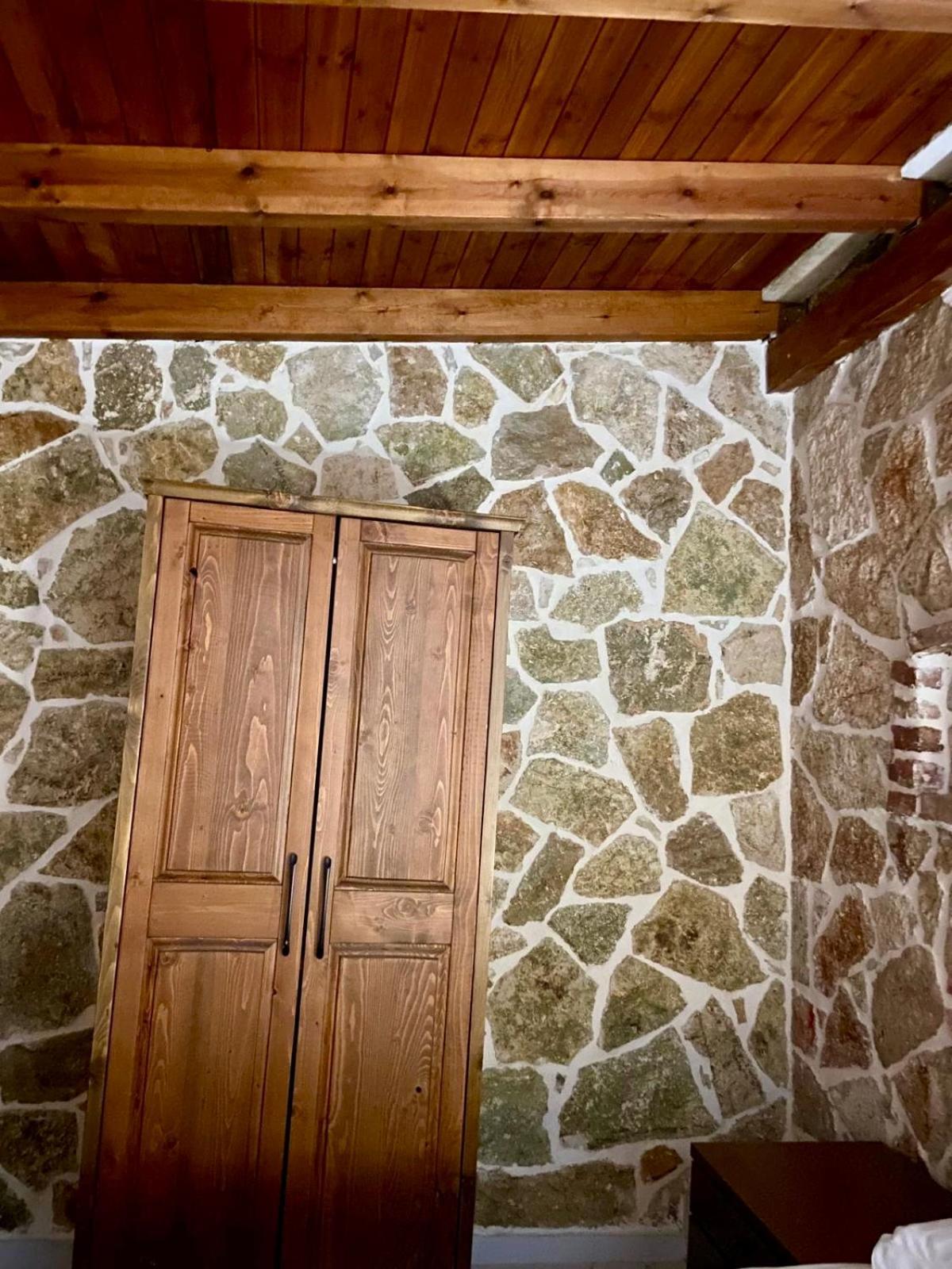 Jardin Miraculeux Hotel Himarë Eksteriør billede
