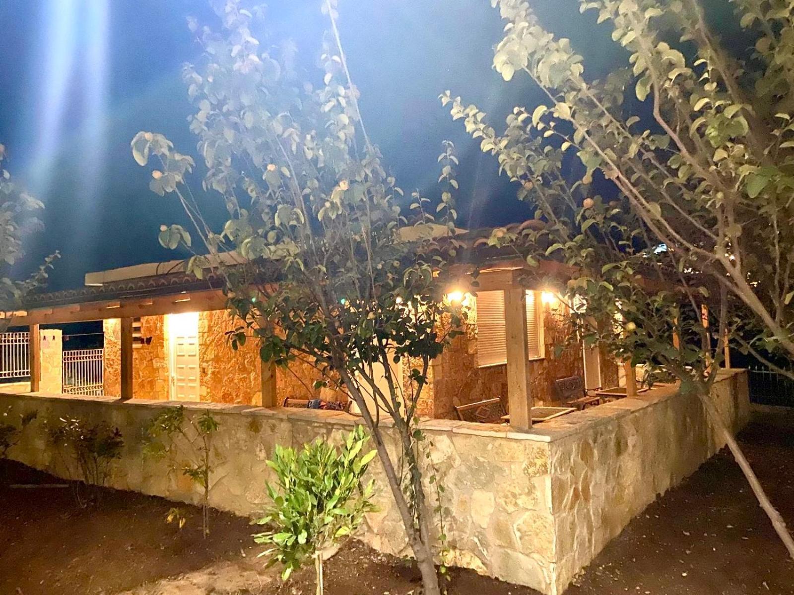 Jardin Miraculeux Hotel Himarë Eksteriør billede